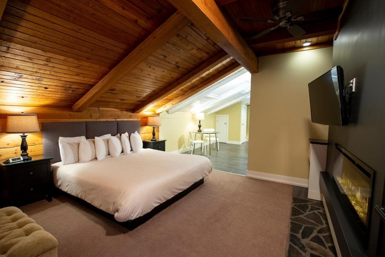 Banff Boutique Inn - Adults Only ภายนอก รูปภาพ